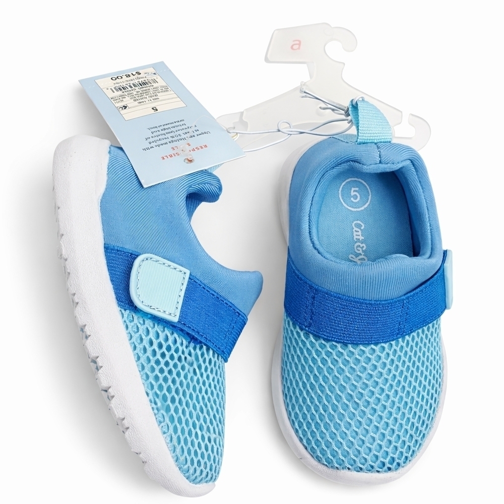Cat & Jack Toddler Water Shoes Light Blue Size 5 NWT Beach Pool Aqua Shoes